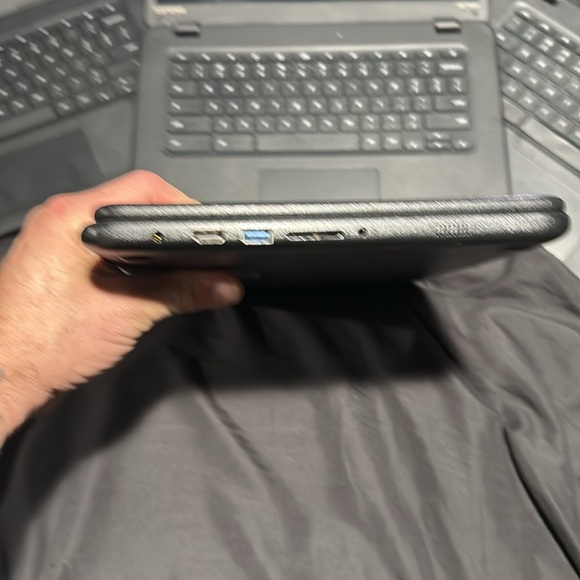 14 inch N42 Chromebook  laptop computer Refurbished like new! - Picture 5 of 10